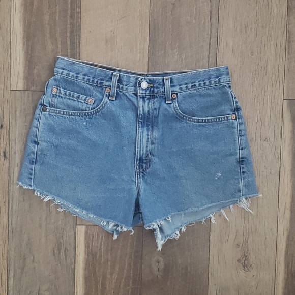 Vintage Levi's 505 Jean Short Cut Offs - Picture 2 of 10